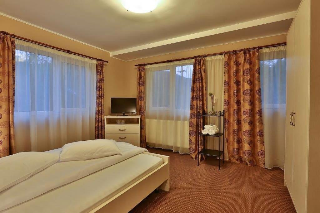 Pensiunea La Padure Cheia, Prahova Hotel Măneciu Eksteriør billede